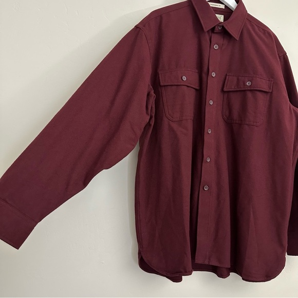 L.L. Bean Men's Chamois Cloth Shirt, Traditional Fit in Deep Wine - Picture 3 of 11
